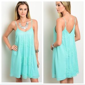 5⭐️!🆕☘️ Fully lined, mint dress-adjustable straps
